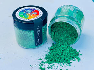 Plant Lady Green - Making Powder
